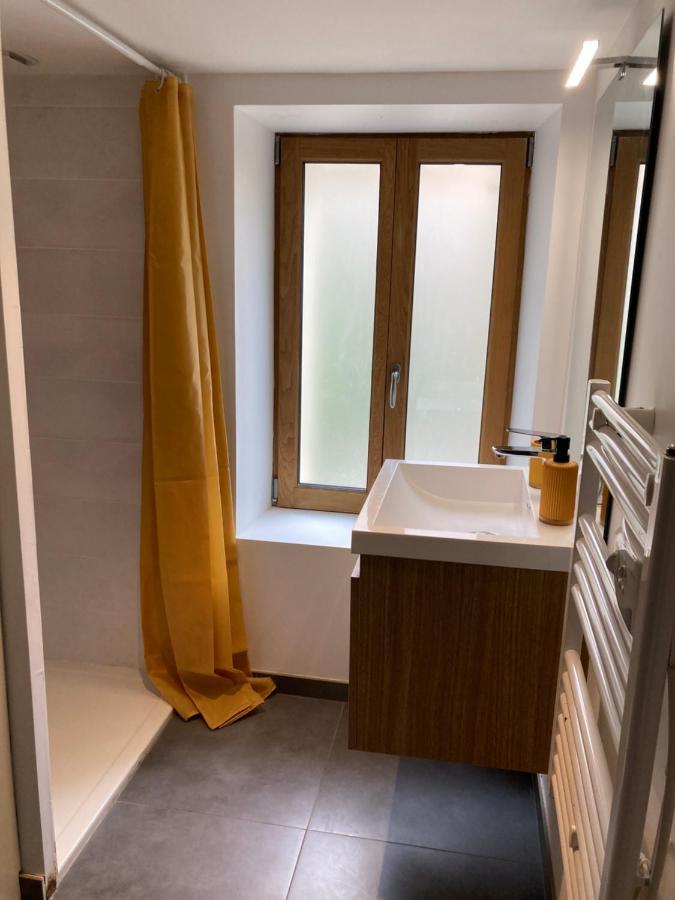 Appartement Au Coeur D'Espalion La Cabane Du Lot Esterno foto