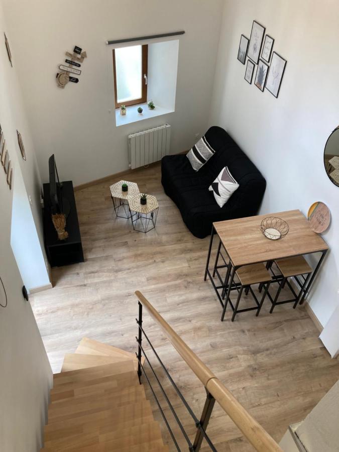 Appartement Au Coeur D'Espalion La Cabane Du Lot Esterno foto