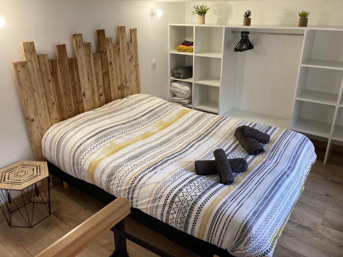 Appartement Au Coeur D'Espalion La Cabane Du Lot Esterno foto